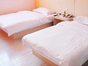 Shenyang Zuoyou Fengqing Theme Hotel - Image 5