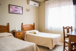 Les Torres Hostal - Image 4