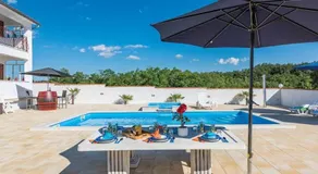 Holiday house in rural Istria with pool and hydromassage - Image 2