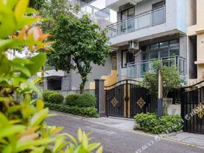 Guangzhou R&F Spring World Zhenquan Hot Spring Pool Resort Villa - Image 4