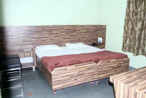 Hotel Gujrat - Image 3