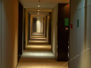 Artels Hotel - Image 3