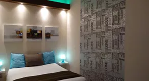 Vivid Csengery Apartment - Image 2