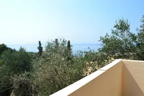 Aliki's Comfortable Holiday Apartments-Great Location - Image 5