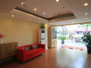 Home Inn Jiading Chengzhong Road - Image 4