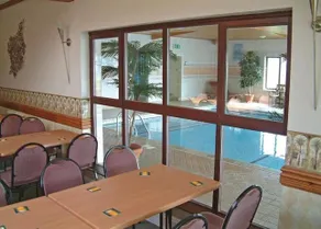 Meadow House Holiday Park - Image 3