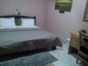 Kings Premeir Lodge - Image 5