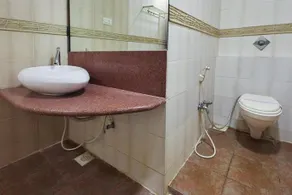 Hotel Woodlands - Image 4