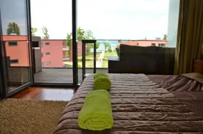 Modern Apartment with Lake View - Image 5