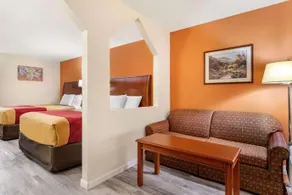 Americas Best Value Inn And Suites Lafayette - Image 4