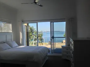 Lake House Belmont - Image 5