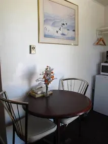 Country Side Motel - Image 3
