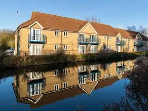 2-Bedroom Apartment Riverside Court - Harlow - Image 2