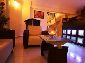 Kum Hotel - Image 2