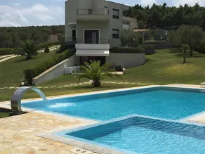 Possidi Hiliadou - Image 4