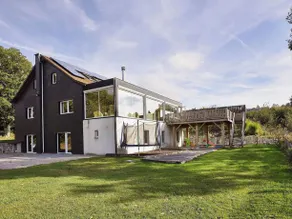 Comfortable chalet with indoor pool, hammam and sauna near Stoumont - Image 1