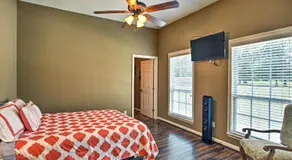 Modern Marshall Home Close to Lakes & Casinos - Image 5