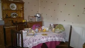 La Maison Jaune - Image 2