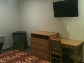 Hesperia Inn - Image 3