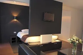 Hotel Victory - Image 4