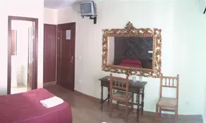 Pensión El Cesar - Image 4