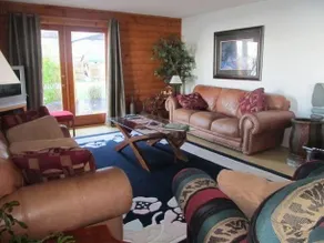 Beach Log Home - Image 2