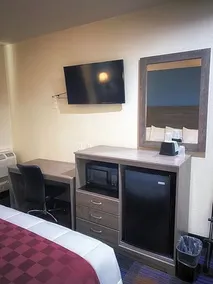 Americas Best Value Inn - Image 5