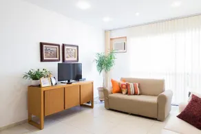 Spacious Apartment with Sea View - Image 3