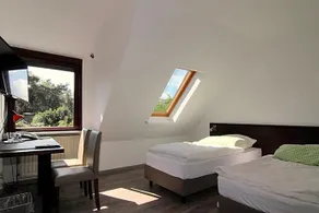 Rennekamp - Image 3