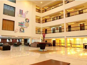 The Atrium On The Greens - Image 2