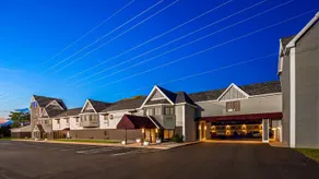 Best Western Plus of Birch Run/Frankenmuth - Image 2