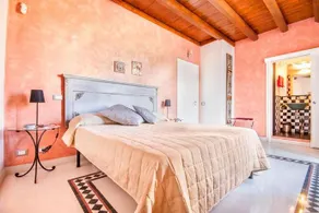 Cathedral City Center B&B - Image 5