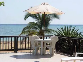 Hotel Lost Beach Resort - Image 2