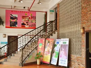 SUIHE HOLIDAY HOTEL - Image 2