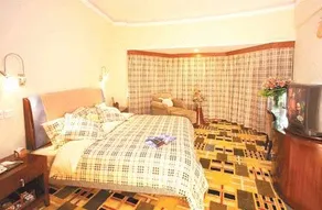 East Hotel Shandong - Image 4