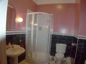 Adare House Bed and Breakfast - Image 5