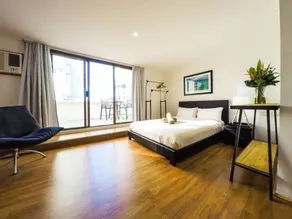 Cozy Studio with Gym & Pool access - Image 5
