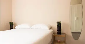 German Colony Luxury Suite - Image 4