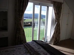 Hillcrest Bed and Breakfast - Image 4