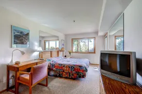Two-Bedroom Lake Forest Condo 102C with Lake Views - Image 5