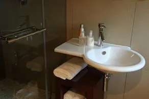 Veroz Boutique Hotel - Image 3