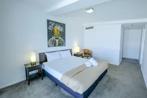 Penthouse At The Point - Airlie Beach - Image 2