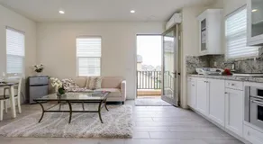 Private suite own entrance&kitchen - Image 4