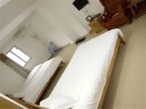 Longmen Hostel - Image 4