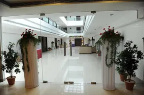 Hotel Midcity - Image 4