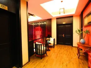 Dali Golden Years Hotel - Image 2