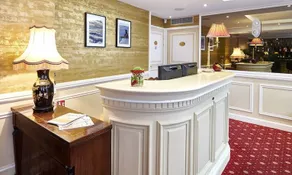 Hôtel Georges Vi - Image 4
