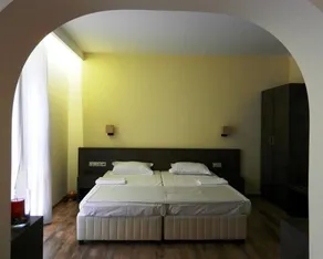 Aqua Varvara Hotel - Image 3