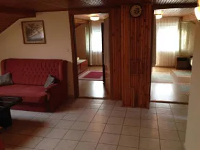 Larisa Villa - Image 5