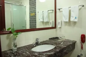 Renmin Hotel - Image 4